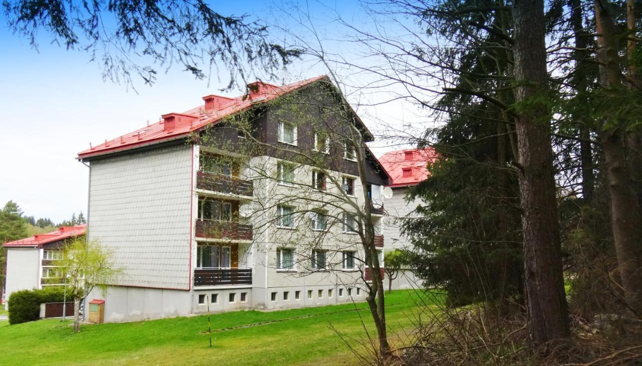 Apartman V Srni Bagian luar foto