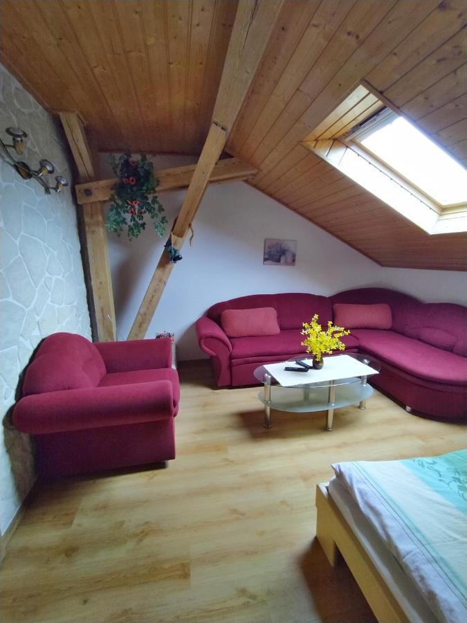 Apartman V Srni Bagian luar foto